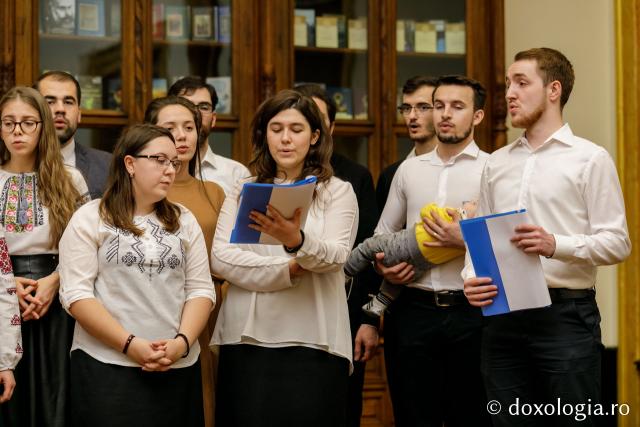 Studenții de la Facultatea de Teologie din Iași, Masterat, anul I – Colindători la Reședința Mitropolitană 2019