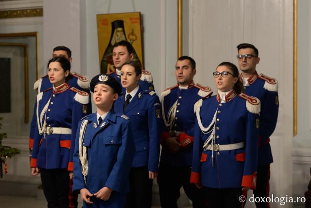 Inspectoratul Judeţean de Jandarmi, Iaşi – Colindători la Reședința Mitropolitană 2019