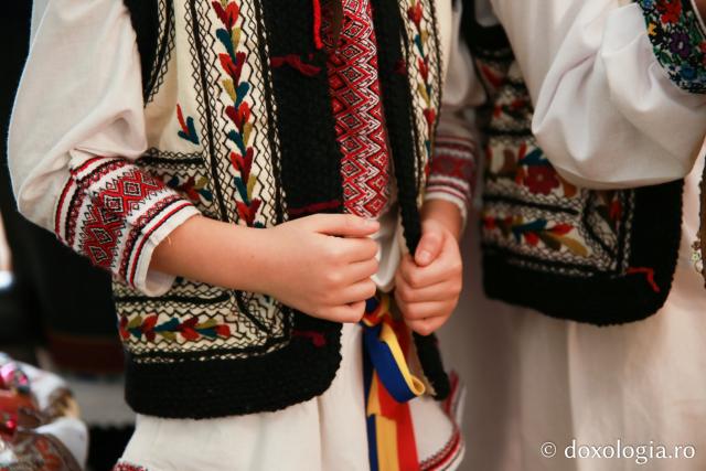 Școala Gimnazială nr. 8, Piatra Neamț – Colindători 2019