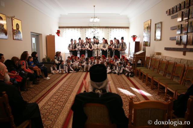 Școala Gimnazială nr. 8, Piatra Neamț – Colindători 2019