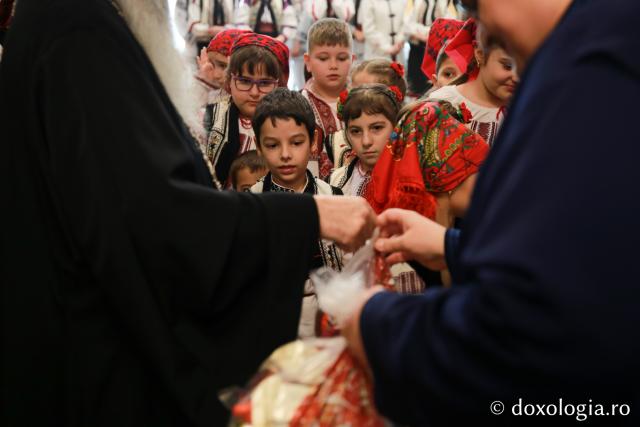 Școala Gimnazială nr. 8, Piatra Neamț – Colindători 2019