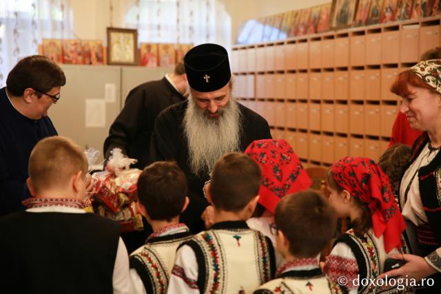 Școala Gimnazială nr. 8, Piatra Neamț – Colindători 2019