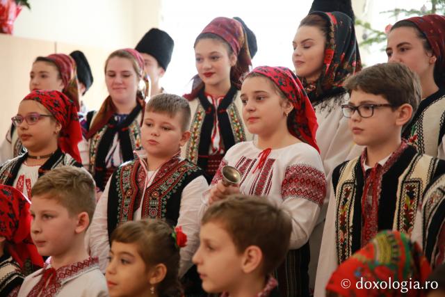 Școala Gimnazială nr. 8, Piatra Neamț – Colindători 2019