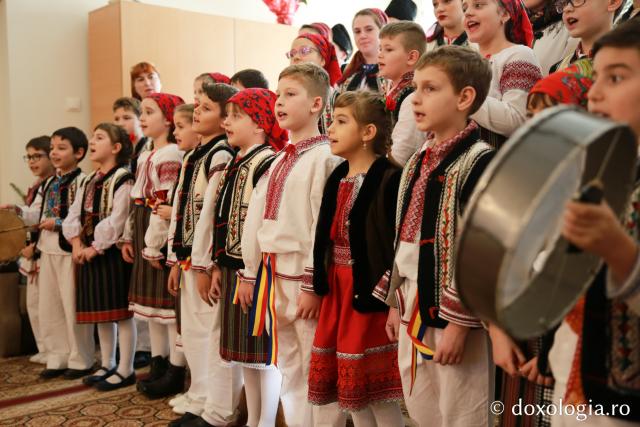 Școala Gimnazială nr. 8, Piatra Neamț – Colindători 2019