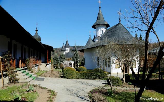 (Foto) Mănăstirea Sihăstria în ajun de Florii, aprilie 2020