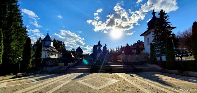 (Foto) Mănăstirea Sihăstria în Săptămâna Luminată