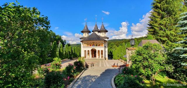 (Foto) Un petic de Rai – Mănăstirea Sihăstria 