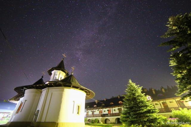(Foto) Mănăstirea Sihăstria în toată splendoarea ei