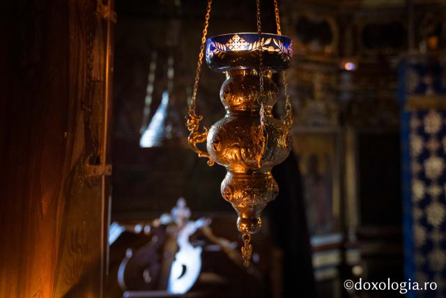 (Foto) Mănăstirea Sihla – o oază de rugăciune în pădurile Neamțului