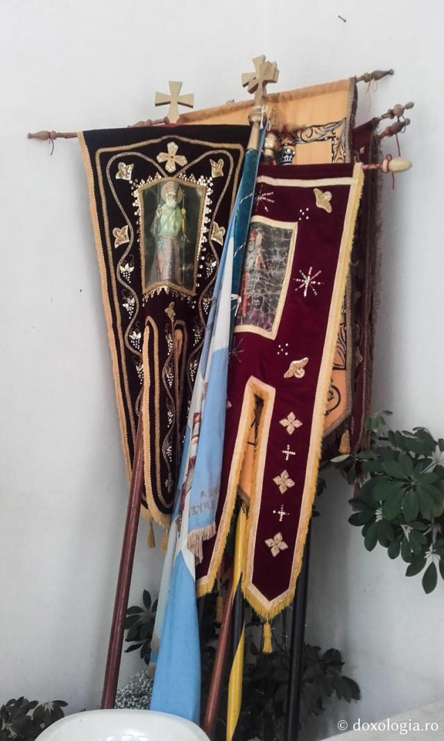 (Foto) Sărbătoarea mutării moaștelor Sfântului Ierarh Nectarie, Insula Eghina – 3 septembrie 2020