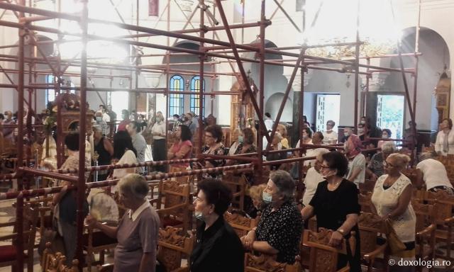 (Foto) Sărbătoarea mutării moaștelor Sfântului Ierarh Nectarie, Insula Eghina – 3 septembrie 2020