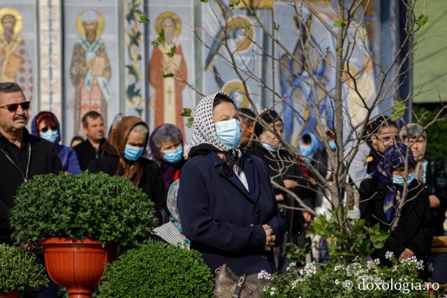 (Foto) Mănăstirea Alexandru Vlahuță din județul Vaslui și-a sărbătorit hramul de Praznicul Nașterii Maicii Domnului