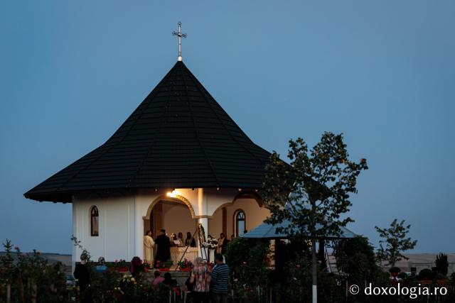 (Foto) Mănăstirea Alexandru Vlahuță din județul Vaslui și-a sărbătorit hramul de Praznicul Nașterii Maicii Domnului
