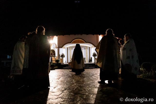 (Foto) Mănăstirea Alexandru Vlahuță din județul Vaslui și-a sărbătorit hramul de Praznicul Nașterii Maicii Domnului