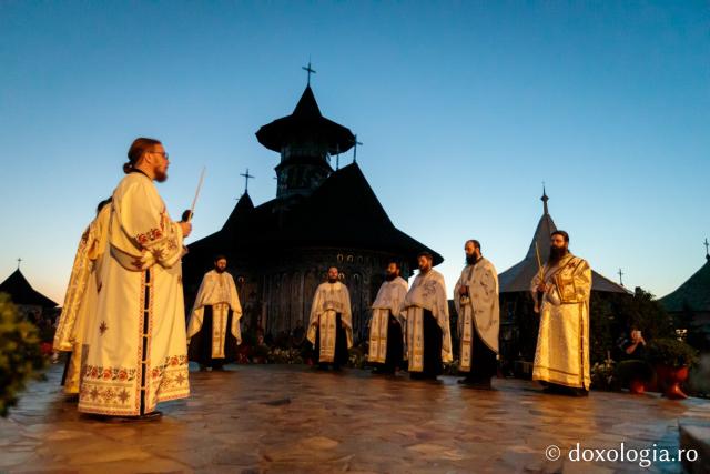 (Foto) Mănăstirea Alexandru Vlahuță din județul Vaslui și-a sărbătorit hramul de Praznicul Nașterii Maicii Domnului