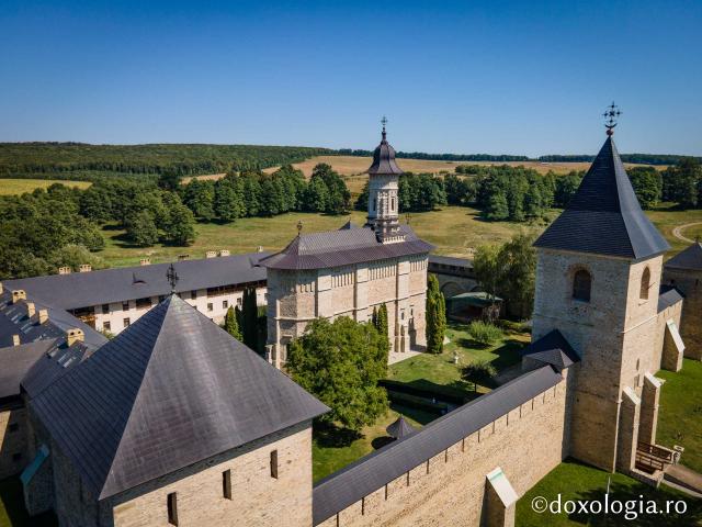 Mănăstirea Dragomirna, văzută de sus