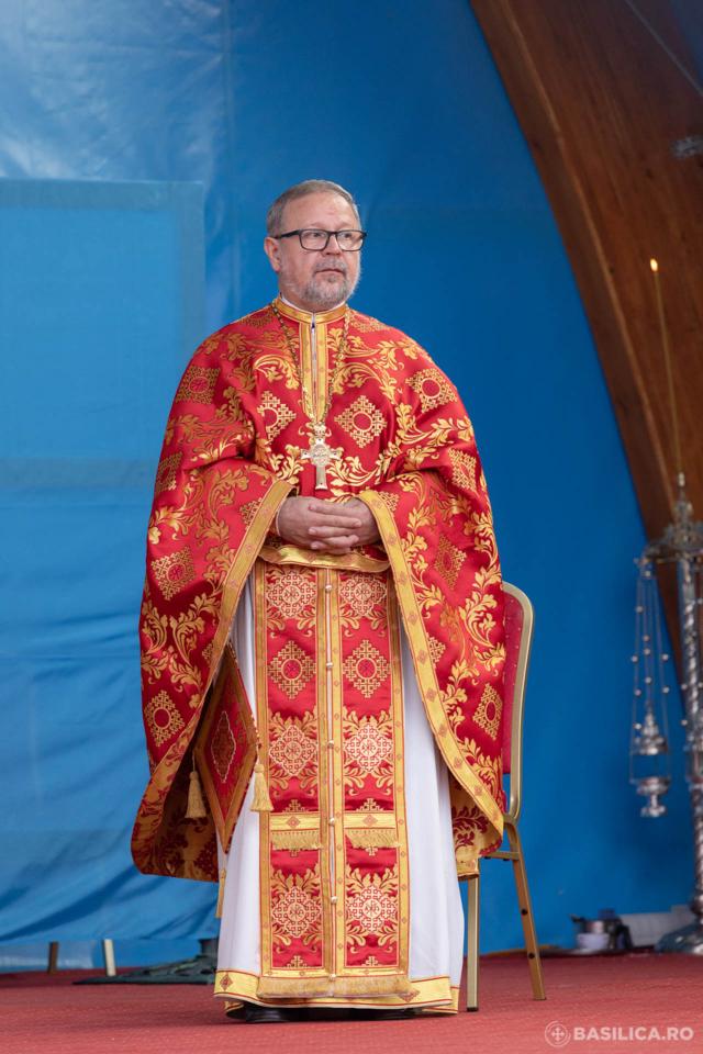 (Foto) Cum s-a văzut sărbătoarea Sfântului Dimitrie, Izvorâtorul de Mir la Patriarhie – 2020