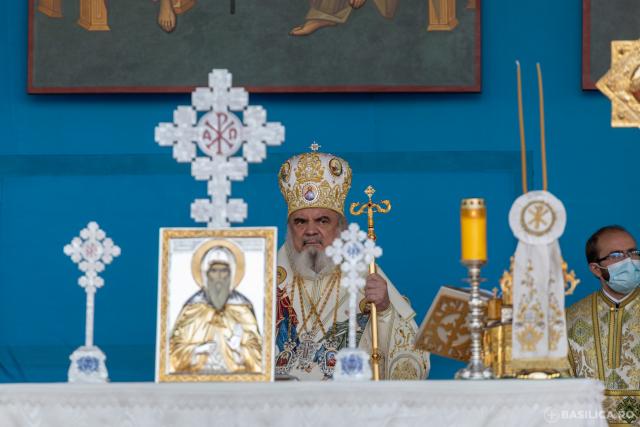 (Foto) Sfânta Liturghie în cinstea Sfântului Cuvios Dimitrie cel Nou, Ocrotitorul Bucureștilor – 2020