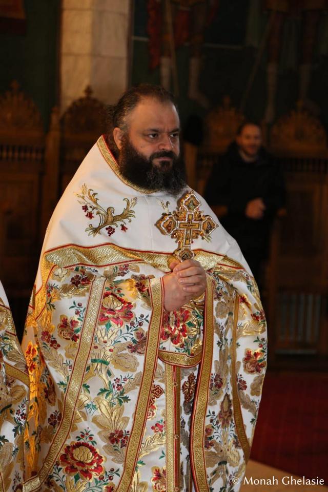 (Foto) Soborul Maicii Domnului la Mănăstirea Sihăstria – 26 decembrie 2020