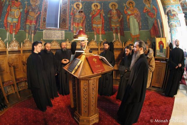(Foto) Botezul Domnului la Mănăstirea Sihăstria – 6 ianuarie 2021