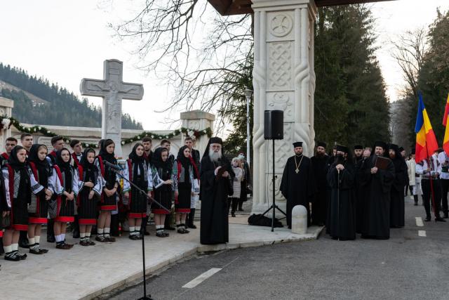 (Foto) Mănăstirea Putna: S-au împlinit 80 de ani de la masacrul de la Fântâna Albă
