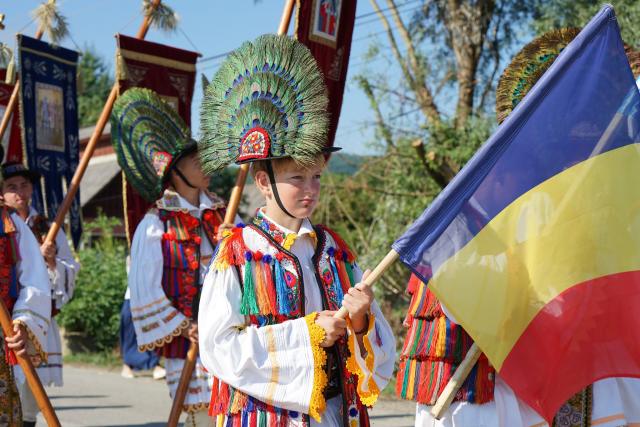 (Foto) Duminica a 6-a după Rusalii: PS Macarie a slujit în biserica din satul său natal