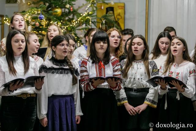 (Foto) ATOR Iași – Colindători la Reședința Mitropolitană 2021