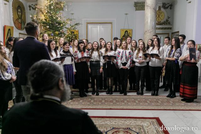 (Foto) ATOR Iași – Colindători la Reședința Mitropolitană 2021