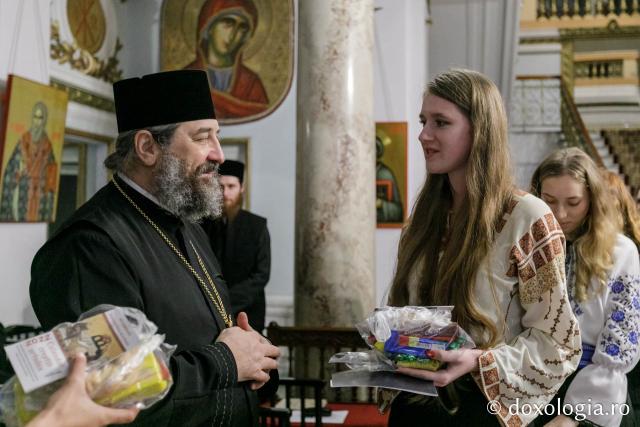(Foto) ATOR Iași – Colindători la Reședința Mitropolitană 2021