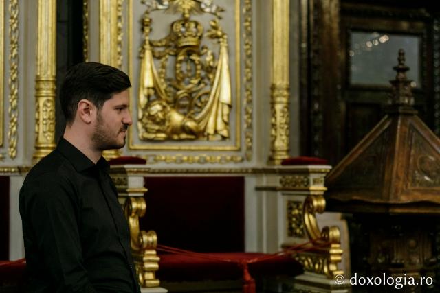 (Foto) Școala Primară „Carol I” din Iași – Colindători la Reședința Mitropolitană 2021
