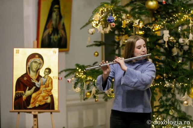 (Foto) Santa`s Band – Colindători la Reședința Mitropolitană 2021