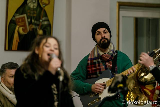 (Foto) Santa`s Band – Colindători la Reședința Mitropolitană 2021