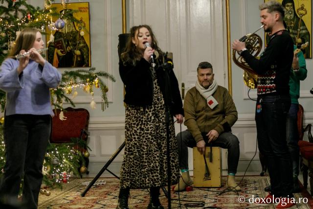 (Foto) Santa`s Band – Colindători la Reședința Mitropolitană 2021