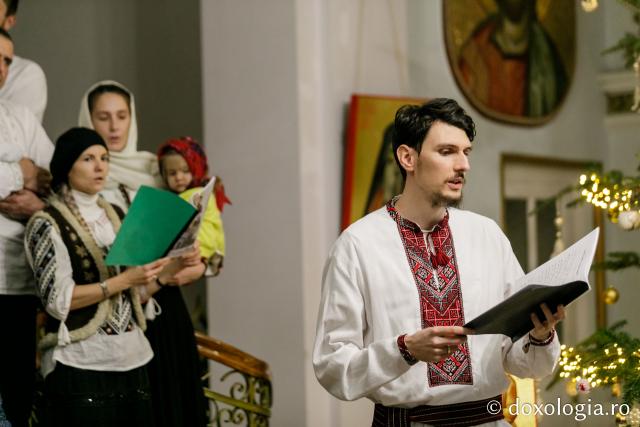(Foto) Parohia Tălpălari – Colindători la Reședința Mitropolitană 2021