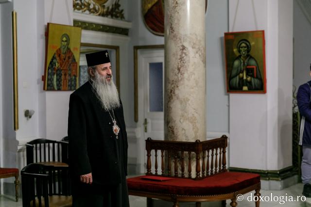 (Foto) Asociația „Familia Nostra” – Colindători la Reședința Mitropolitană 2021