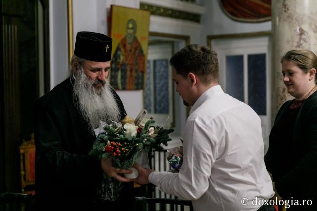 (Foto) Asociația „Familia Nostra” – Colindători la Reședința Mitropolitană 2021