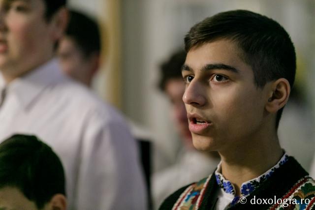 (Foto) ATOR Pașcani – Colindători la Reședința Mitropolitană 2021