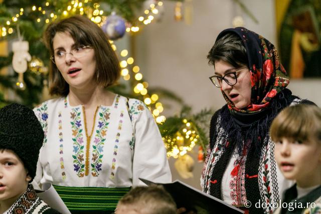 (Foto) Familiile diaconilor Catedralei Mitropolitane din Iași – Colindători la Reședința Mitropolitană 2021 (Foto) Familiile diaconilor Catedralei Mitropolitane din Iași – Colindători la Reședința Mitropolitană 2021