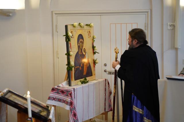 (Foto) Prăznuirea Sfântului Trifon și Întâmpinarea Domnului, în Episcopia Europei de Nord