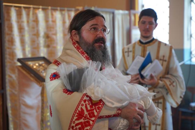 (Foto) Slujiri arhierești la Odense și în Parohia Helsingborg din Regatul Suediei