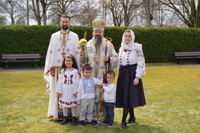 (Foto) Marțea Luminată în Suedia – Liturghie, botez și cinstire a Icoanei Maicii Domnului „Floarea neveștejită”