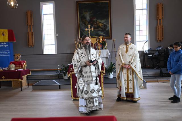 (Foto) Preasfințitul Macarie, în vizită pastorală la românii din fiordurile de pe coasta de vest a Regatului Norvegiei