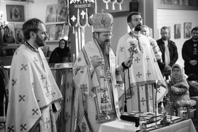 (Foto) Liturghie arhierească la Praznicul Izvorului Tămăduirii, în Göteborg