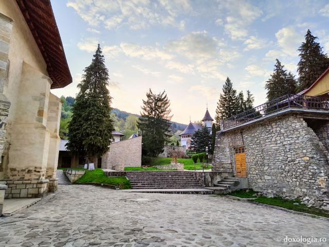 Mănăstirea Pângărați
