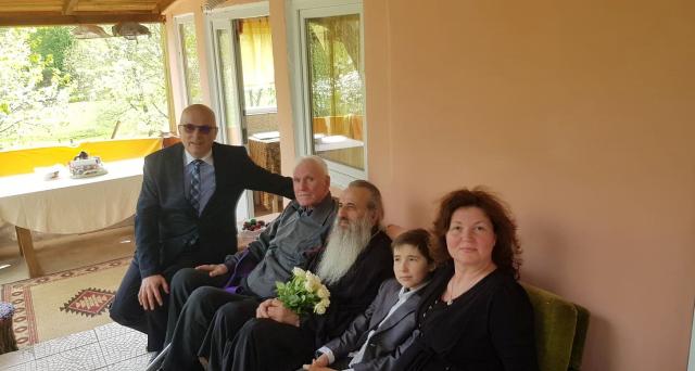 (Foto) Părintele Mitropolit a vizitat Parohiile Runcu - Palanca, Vadu Vejei, Bojila, și Mădârjac
