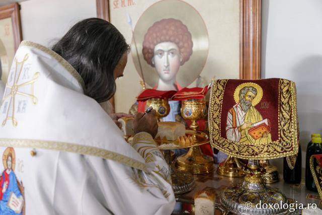 (Foto) Liturghie arhierească la împlinirea a 500 de ani de la sfințirea Bisericii „Sfântul Gheorghe” #HramSuceava2022