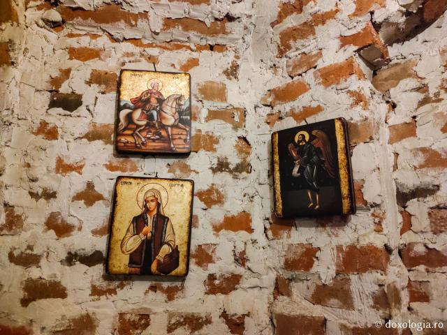 (Foto) Mănăstirea Peri din Săpânța – una din bijuteriile Maramureșului
