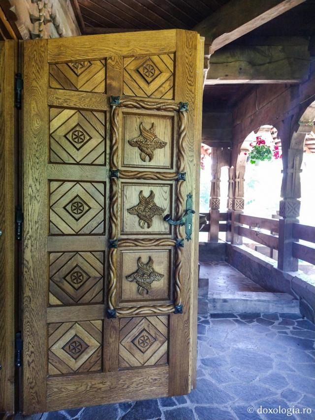 (Foto) Mănăstirea Peri din Săpânța – una din bijuteriile Maramureșului