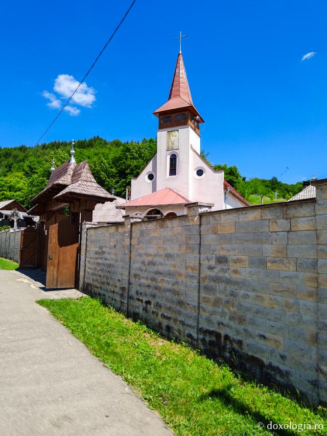 (Foto) Frumusețea Mănăstirii Cășiel