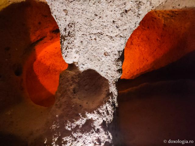 (Foto) Oraşul subteran Kaymakli din Cappadocia